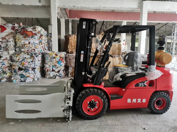 你的內(nèi)燃叉車柴油濾芯有在正確更換嗎？